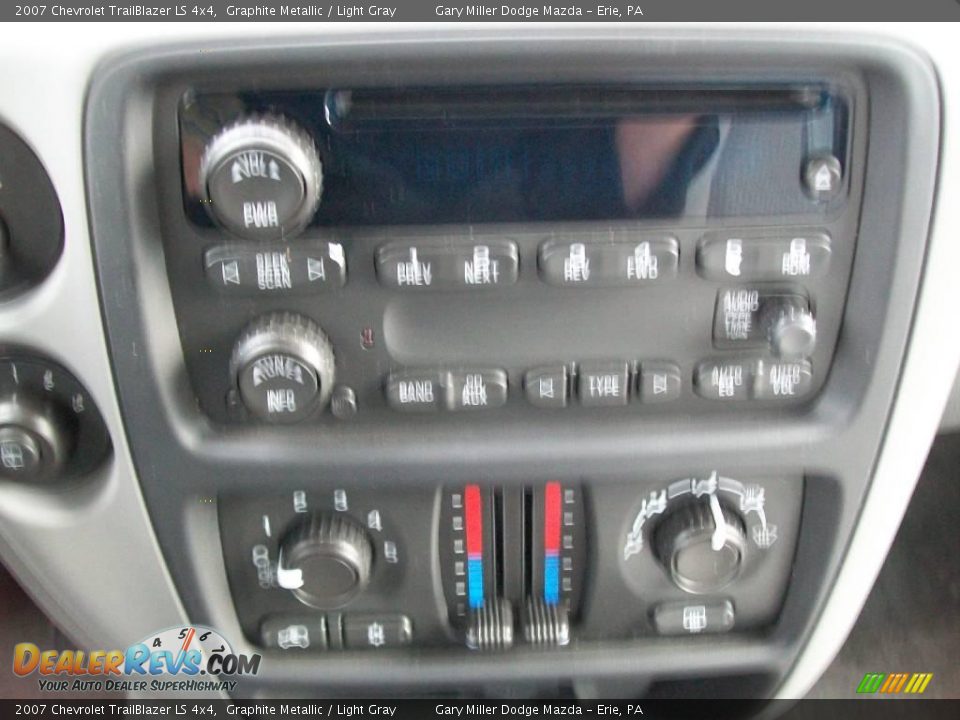 2007 Chevrolet TrailBlazer LS 4x4 Graphite Metallic / Light Gray Photo #14