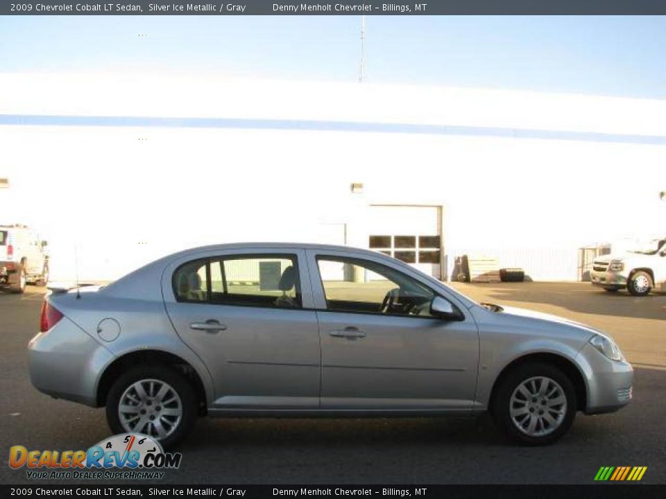 2009 Chevrolet Cobalt LT Sedan Silver Ice Metallic / Gray Photo #4
