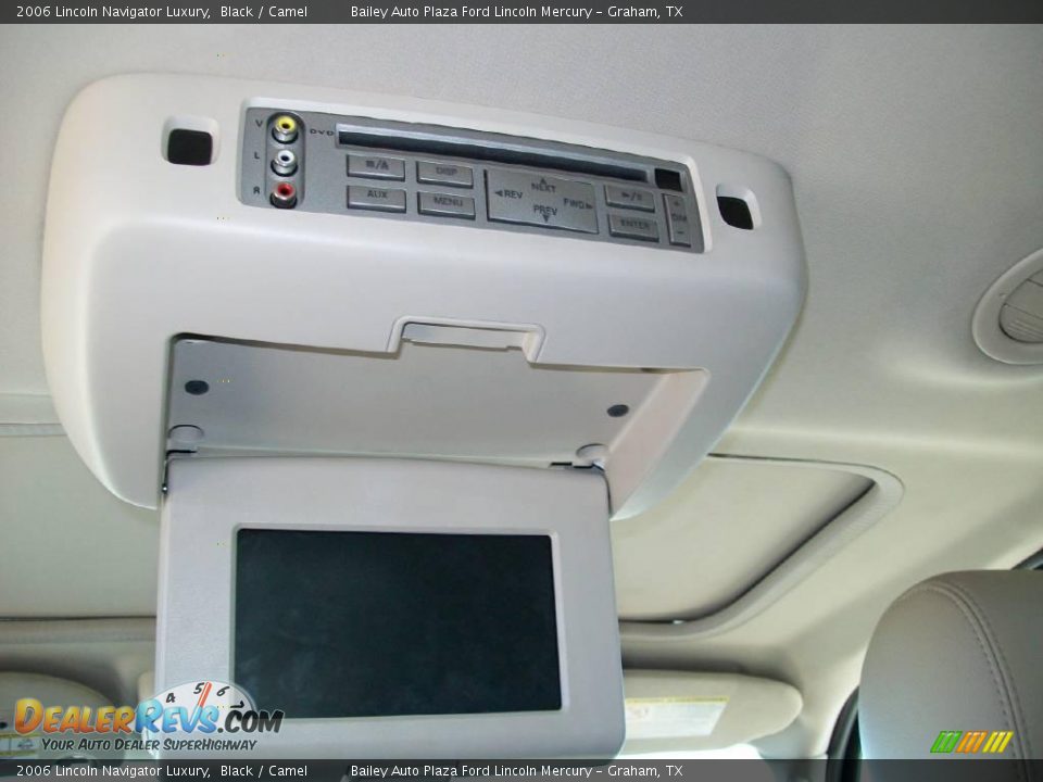 2006 Lincoln Navigator Luxury Black / Camel Photo #5