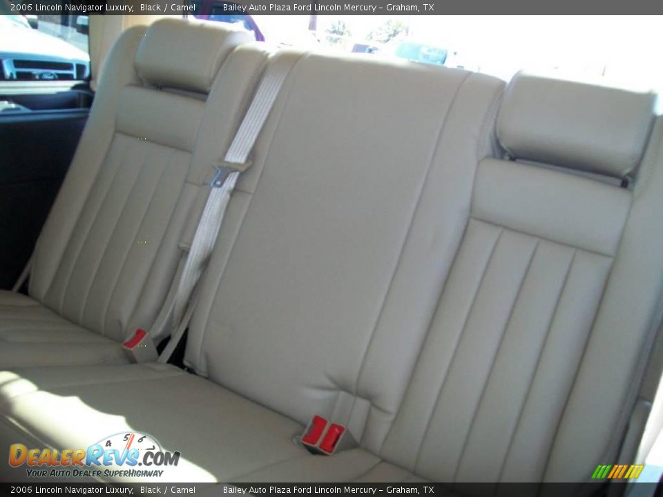 2006 Lincoln Navigator Luxury Black / Camel Photo #6