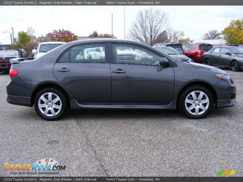 2010 Toyota Corolla S Magnetic Gray Metallic / Dark Charcoal Photo #2