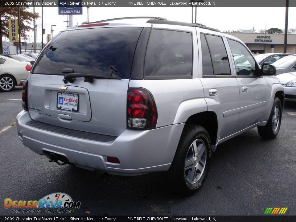 2009 Chevrolet TrailBlazer LT 4x4 Silver Ice Metallic / Ebony Photo #3