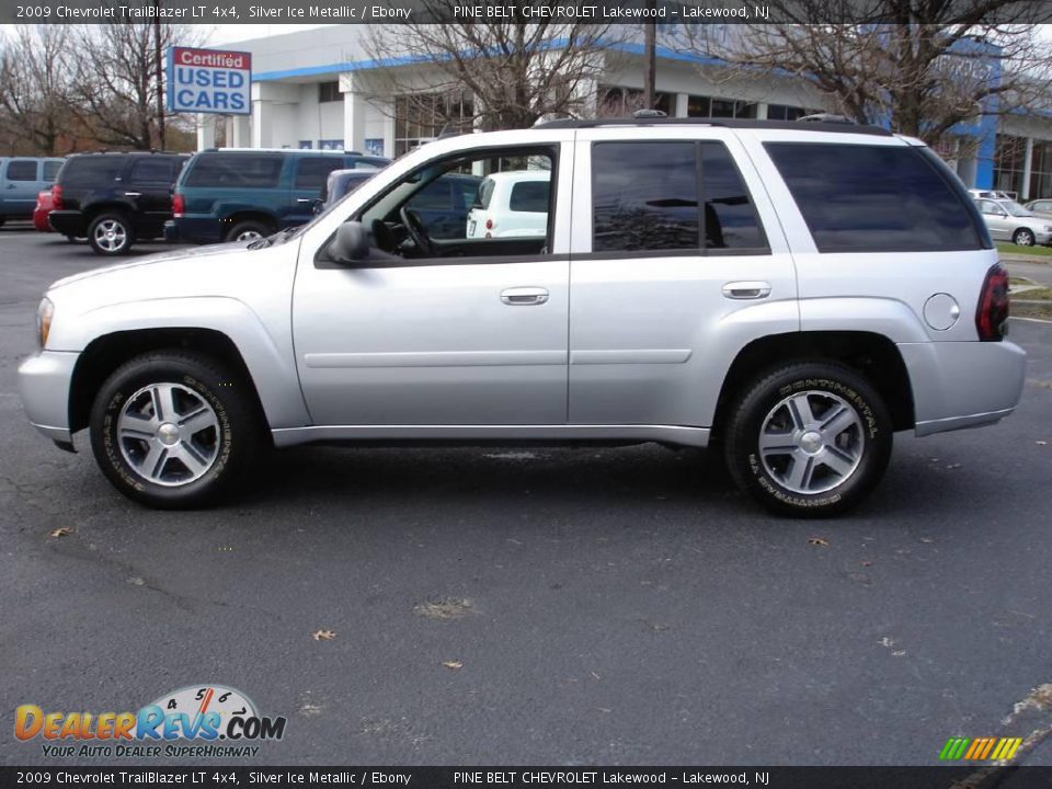 2009 Chevrolet TrailBlazer LT 4x4 Silver Ice Metallic / Ebony Photo #5