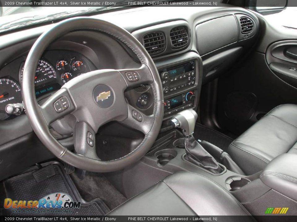 2009 Chevrolet TrailBlazer LT 4x4 Silver Ice Metallic / Ebony Photo #9