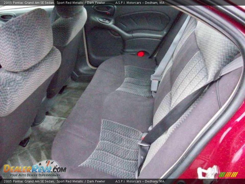 2005 Pontiac Grand Am SE Sedan Sport Red Metallic / Dark Pewter Photo #11