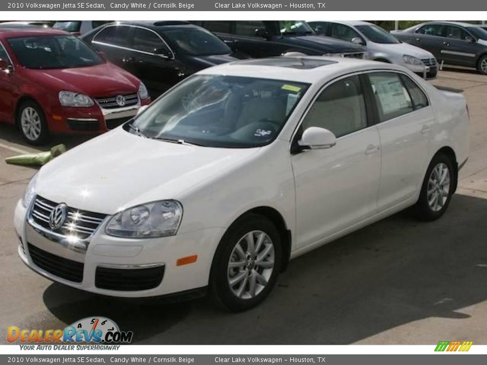 2010 Volkswagen Jetta SE Sedan Candy White / Cornsilk Beige Photo #11
