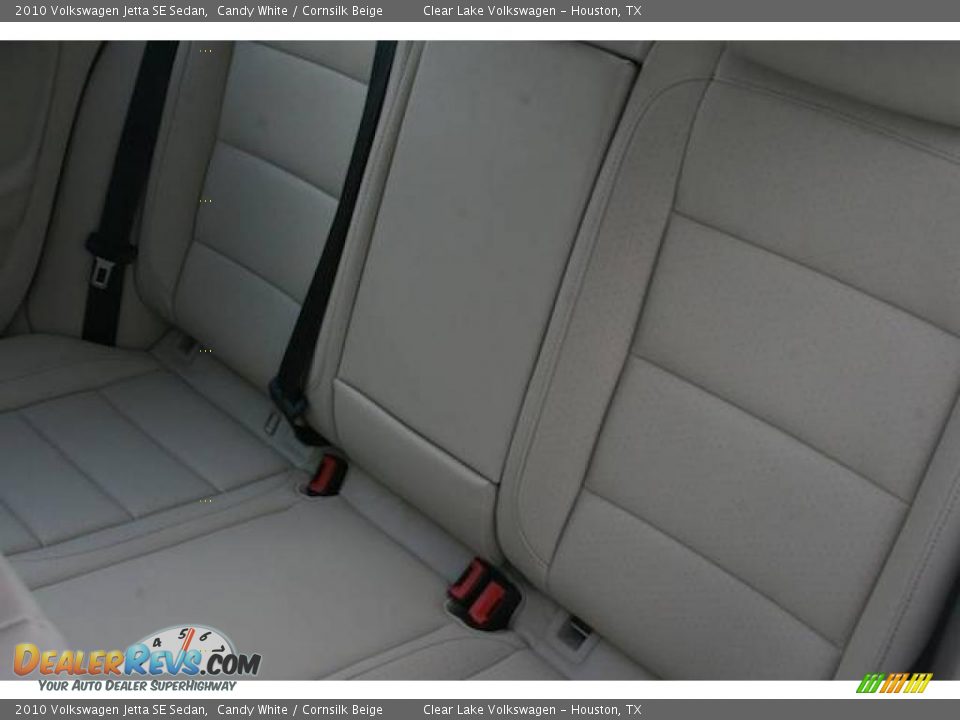 2010 Volkswagen Jetta SE Sedan Candy White / Cornsilk Beige Photo #19