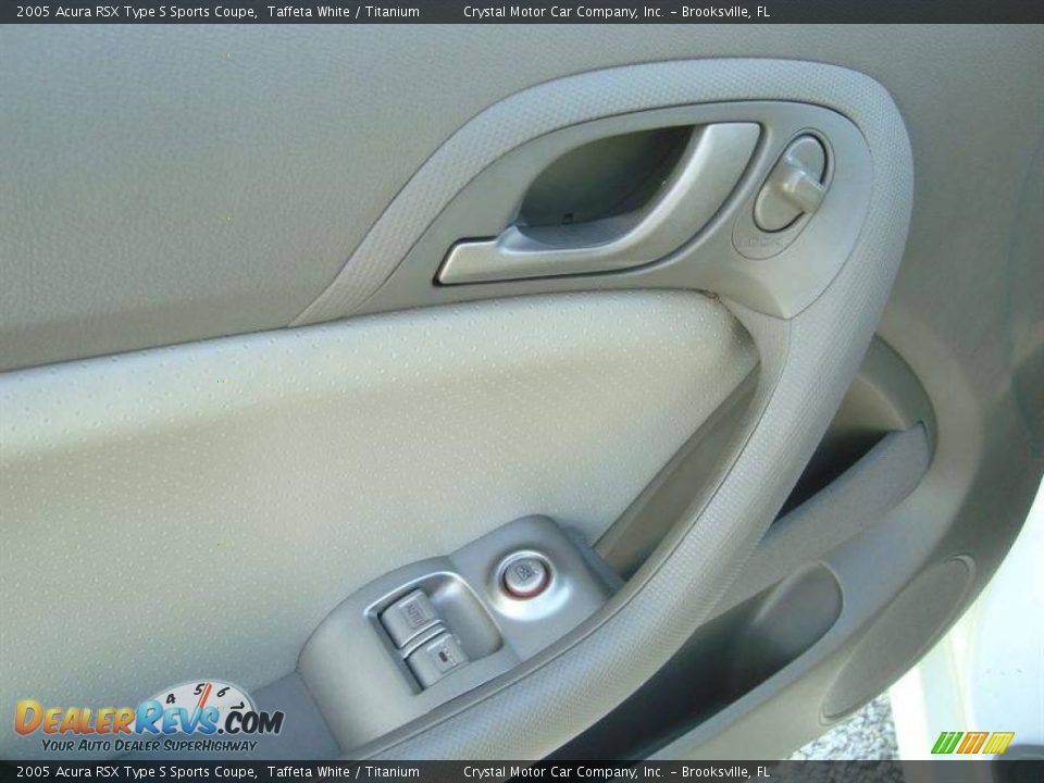 2005 Acura RSX Type S Sports Coupe Taffeta White / Titanium Photo #16
