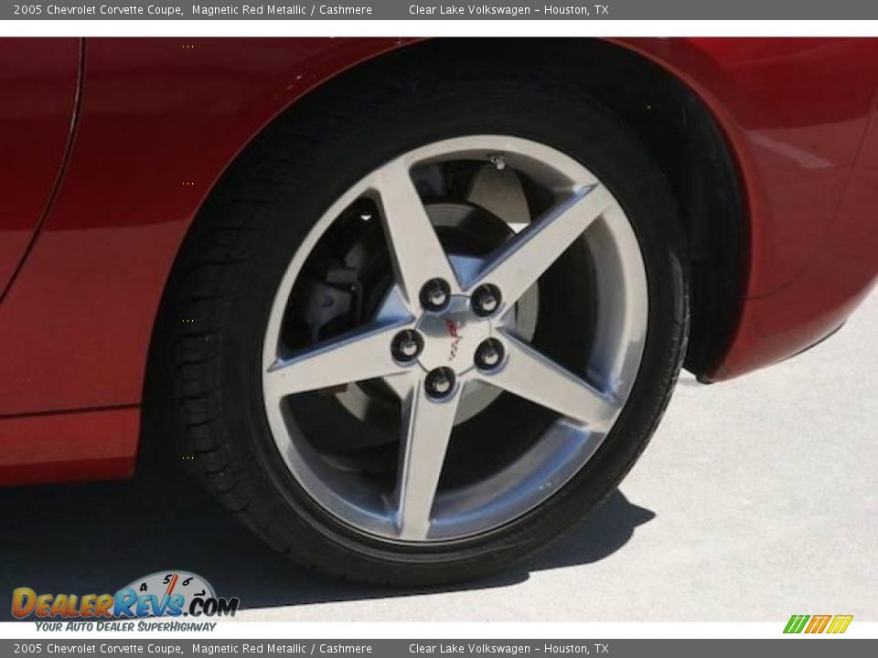 2005 Chevrolet Corvette Coupe Magnetic Red Metallic / Cashmere Photo #32
