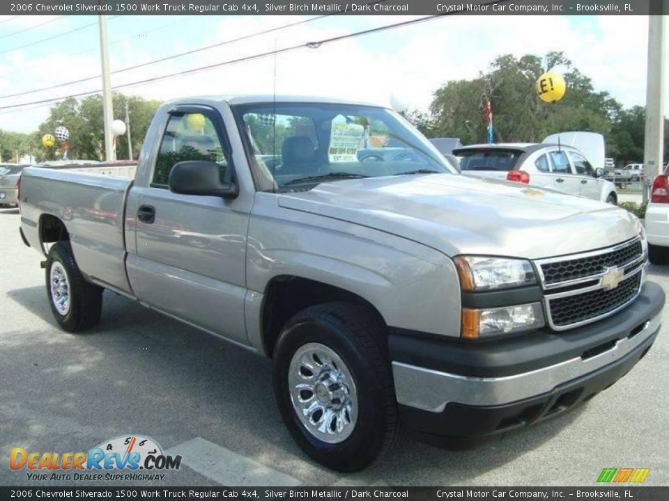 2006 Chevrolet Silverado 1500 Work Truck Regular Cab 4x4 Silver Birch Metallic / Dark Charcoal Photo #9