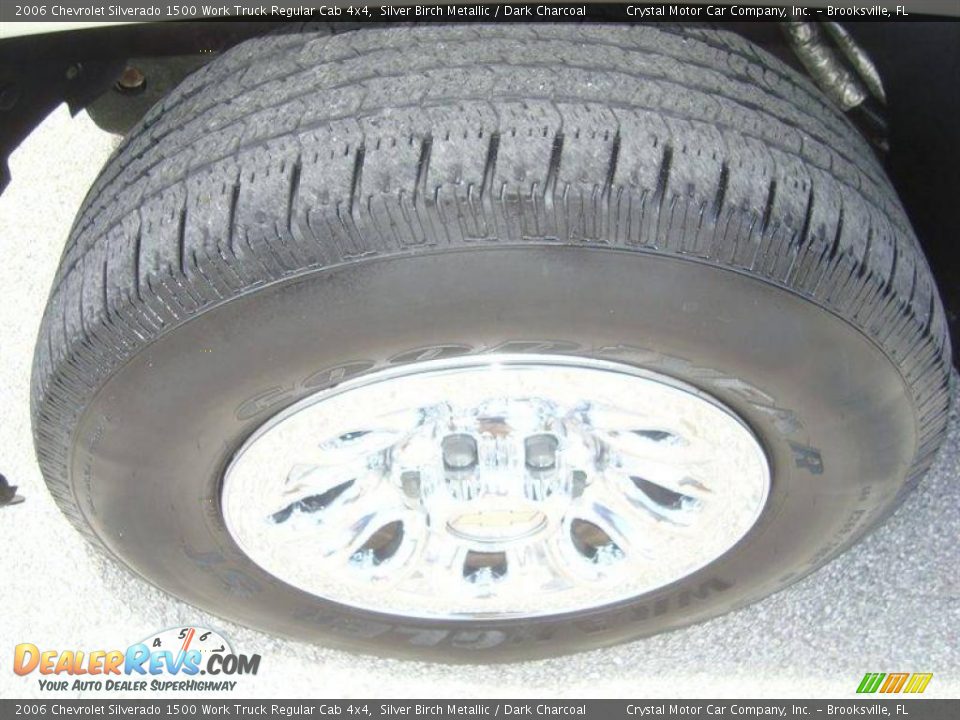 2006 Chevrolet Silverado 1500 Work Truck Regular Cab 4x4 Silver Birch Metallic / Dark Charcoal Photo #12
