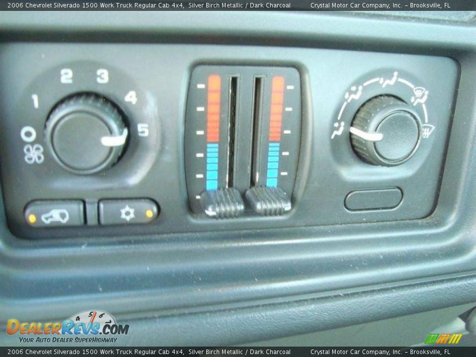 2006 Chevrolet Silverado 1500 Work Truck Regular Cab 4x4 Silver Birch Metallic / Dark Charcoal Photo #18