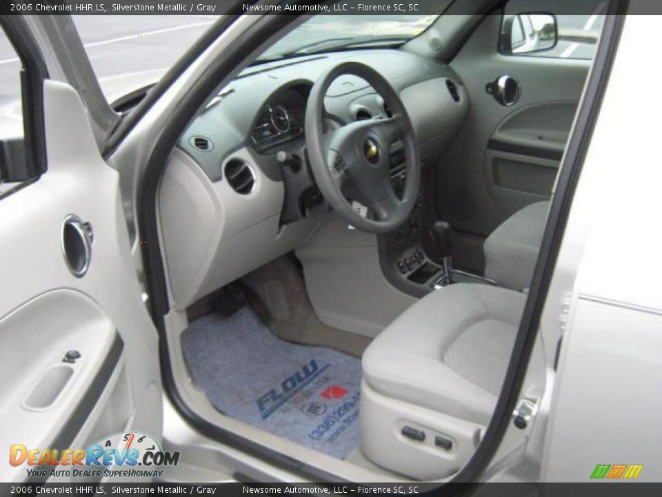 2006 Chevrolet HHR LS Silverstone Metallic / Gray Photo #4