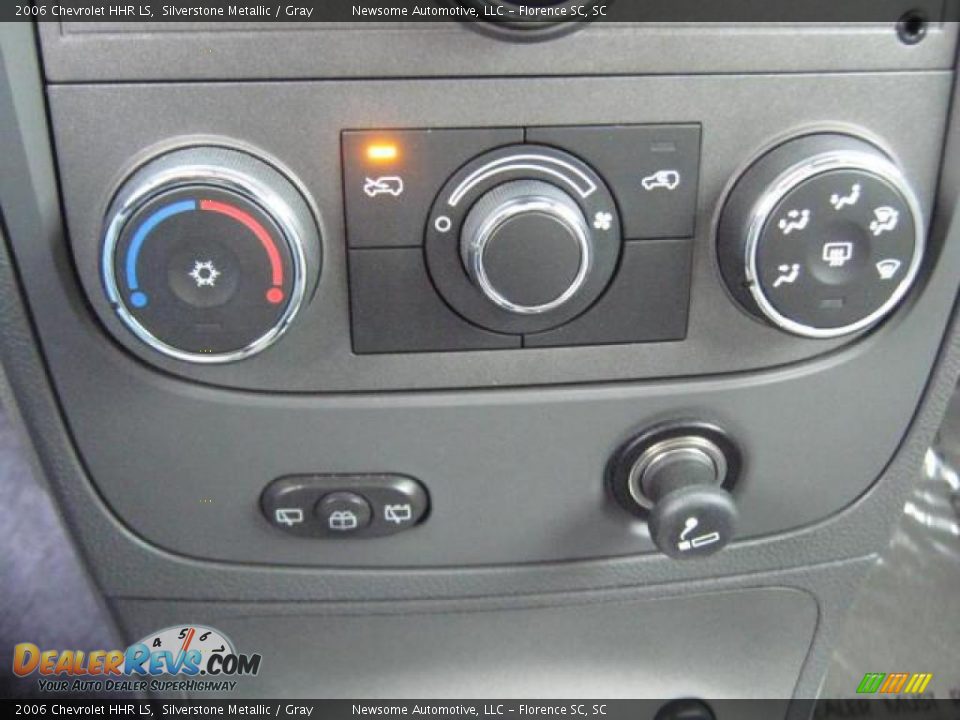 2006 Chevrolet HHR LS Silverstone Metallic / Gray Photo #9