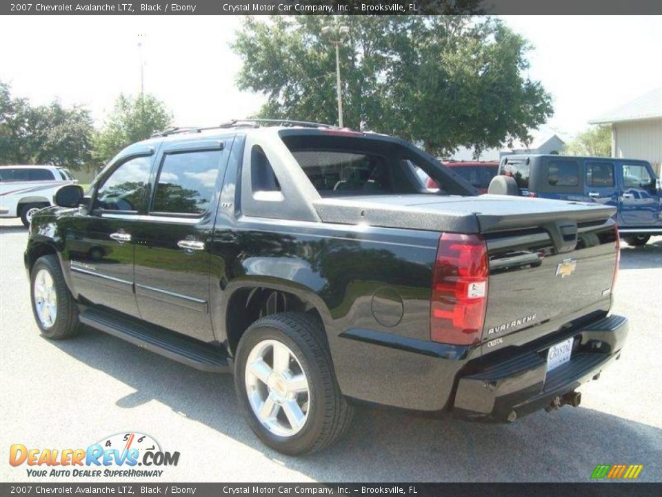 2007 Chevrolet Avalanche LTZ Black / Ebony Photo #3