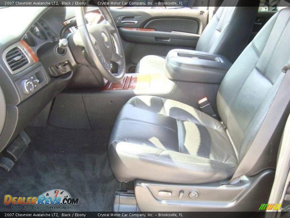 2007 Chevrolet Avalanche LTZ Black / Ebony Photo #4