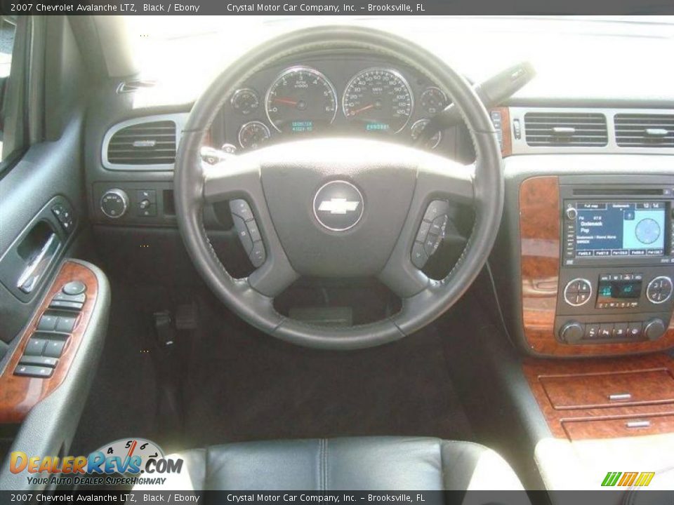 2007 Chevrolet Avalanche LTZ Black / Ebony Photo #6