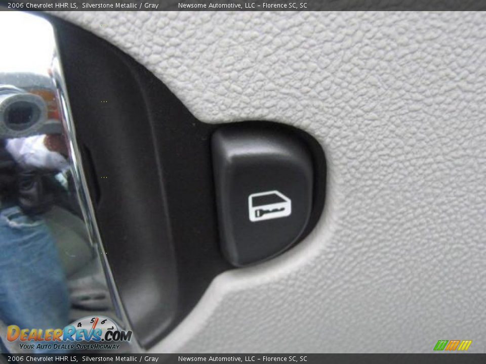 2006 Chevrolet HHR LS Silverstone Metallic / Gray Photo #15