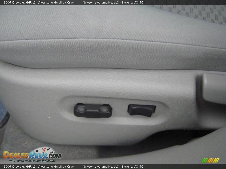 2006 Chevrolet HHR LS Silverstone Metallic / Gray Photo #16
