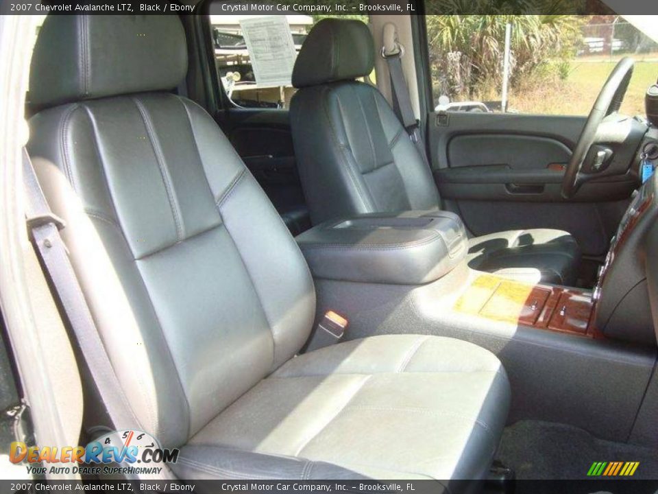 2007 Chevrolet Avalanche LTZ Black / Ebony Photo #11