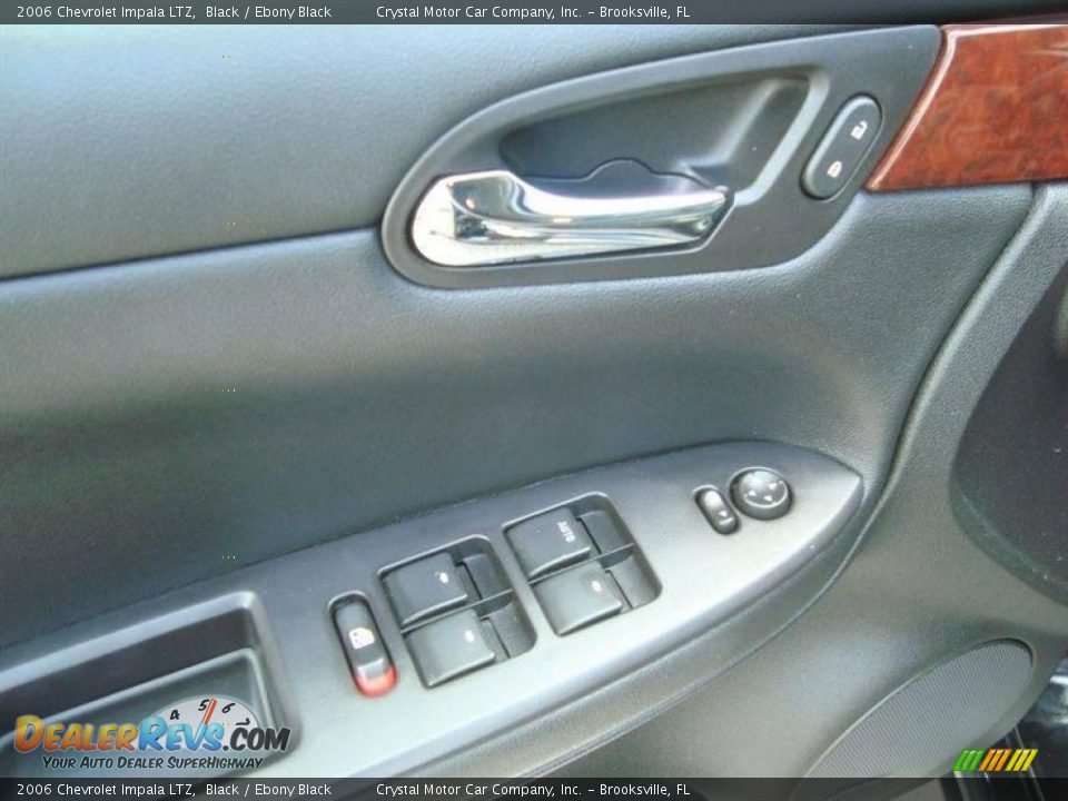 2006 Chevrolet Impala LTZ Black / Ebony Black Photo #16