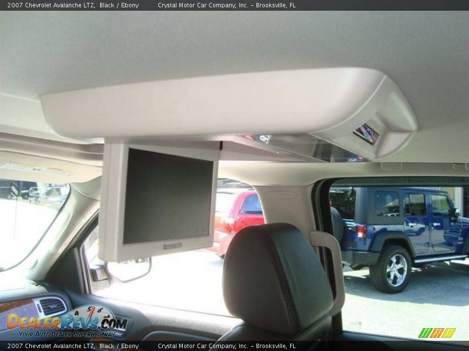 2007 Chevrolet Avalanche LTZ Black / Ebony Photo #20