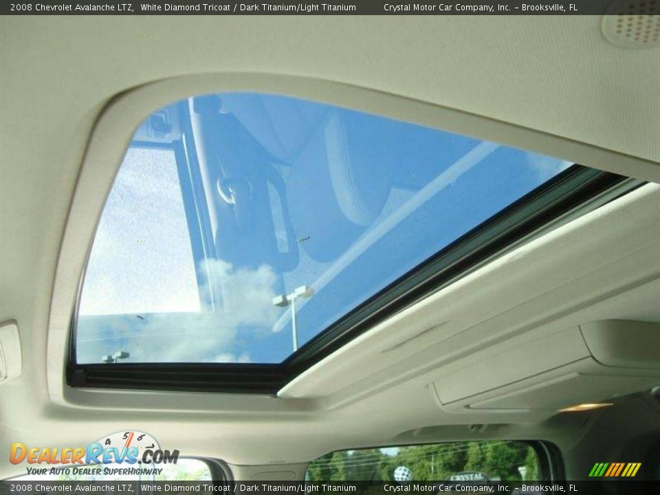 2008 Chevrolet Avalanche LTZ White Diamond Tricoat / Dark Titanium/Light Titanium Photo #20