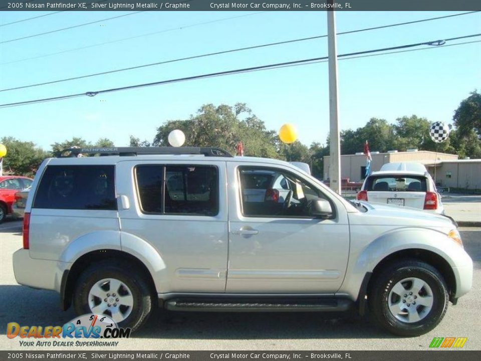 2005 Nissan Pathfinder XE Silver Lightning Metallic / Graphite Photo #10
