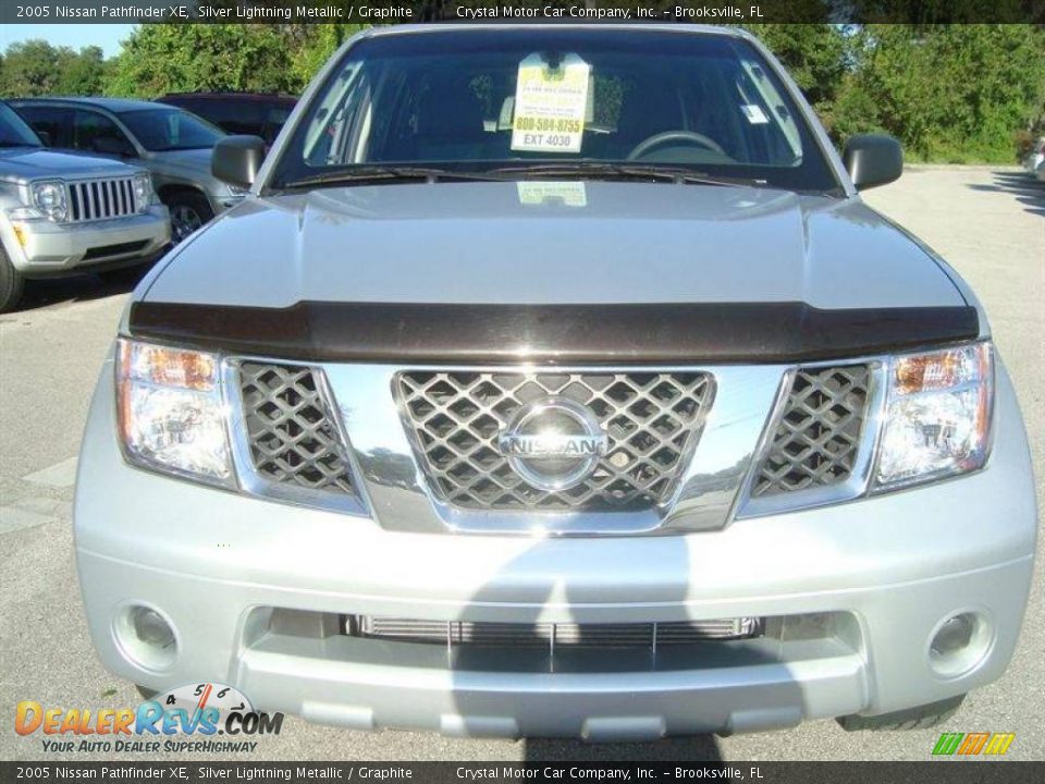 2005 Nissan Pathfinder XE Silver Lightning Metallic / Graphite Photo #13