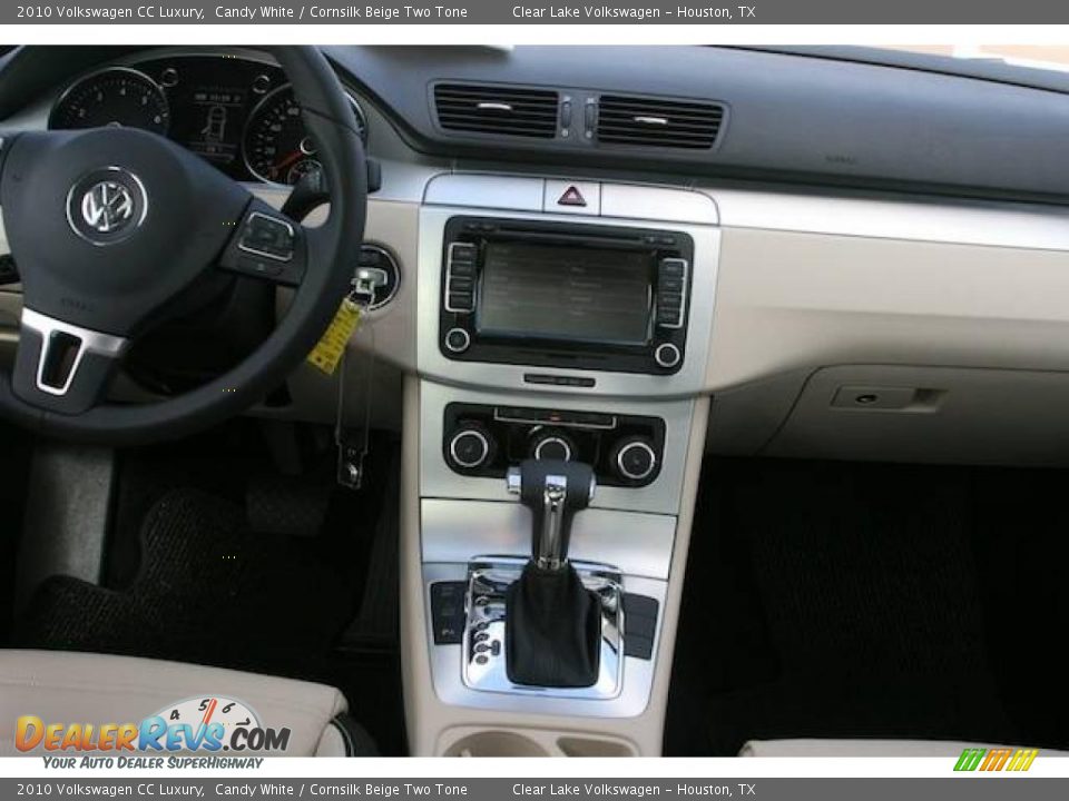 2010 Volkswagen CC Luxury Candy White / Cornsilk Beige Two Tone Photo #5