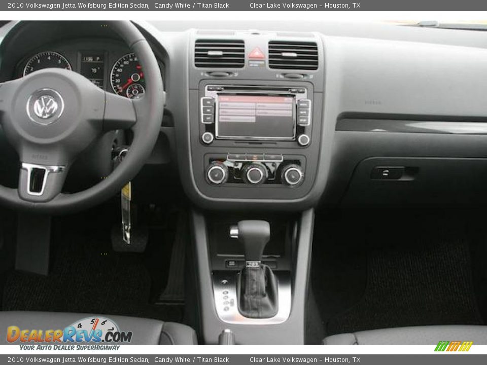 2010 Volkswagen Jetta Wolfsburg Edition Sedan Candy White / Titan Black Photo #5