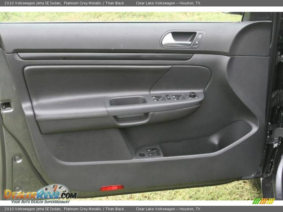 2010 Volkswagen Jetta SE Sedan Platinum Grey Metallic / Titan Black Photo #10