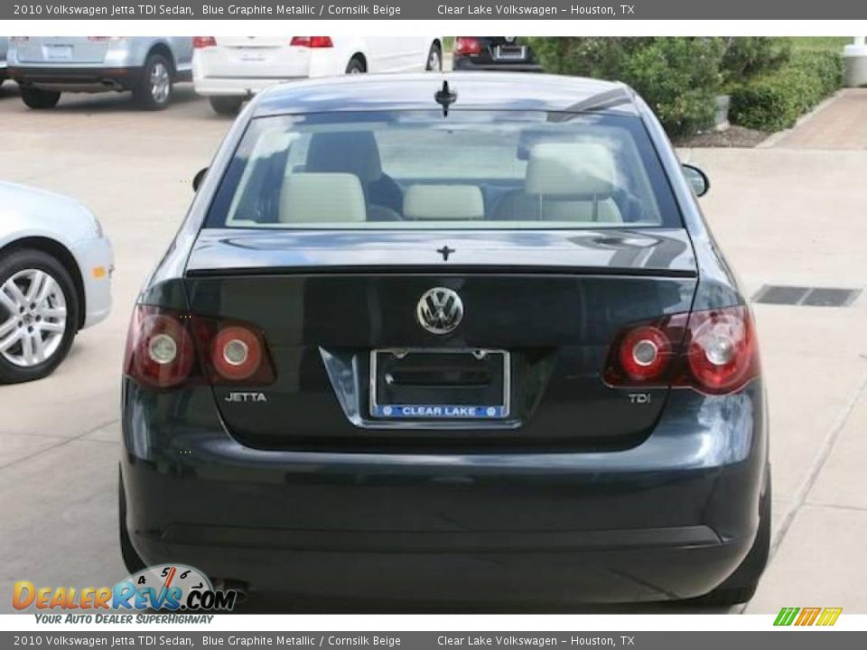 2010 Volkswagen Jetta TDI Sedan Blue Graphite Metallic / Cornsilk Beige Photo #16