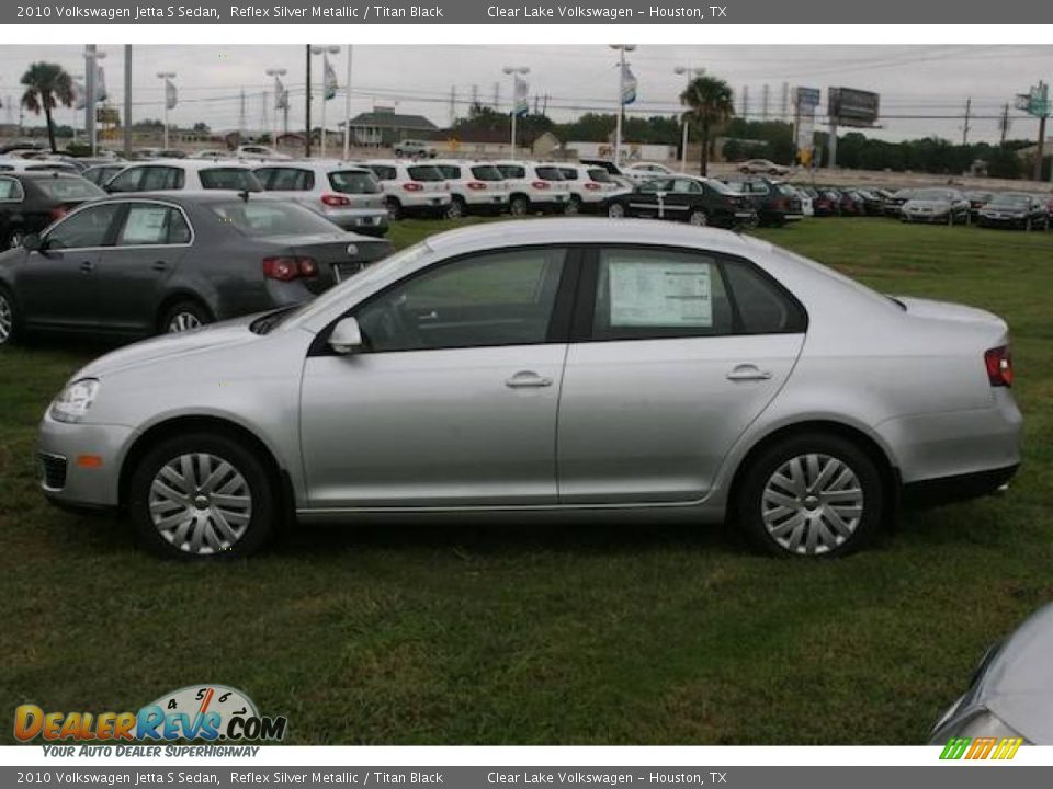 2010 Volkswagen Jetta S Sedan Reflex Silver Metallic / Titan Black Photo #2