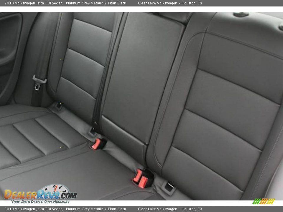 2010 Volkswagen Jetta TDI Sedan Platinum Grey Metallic / Titan Black Photo #17