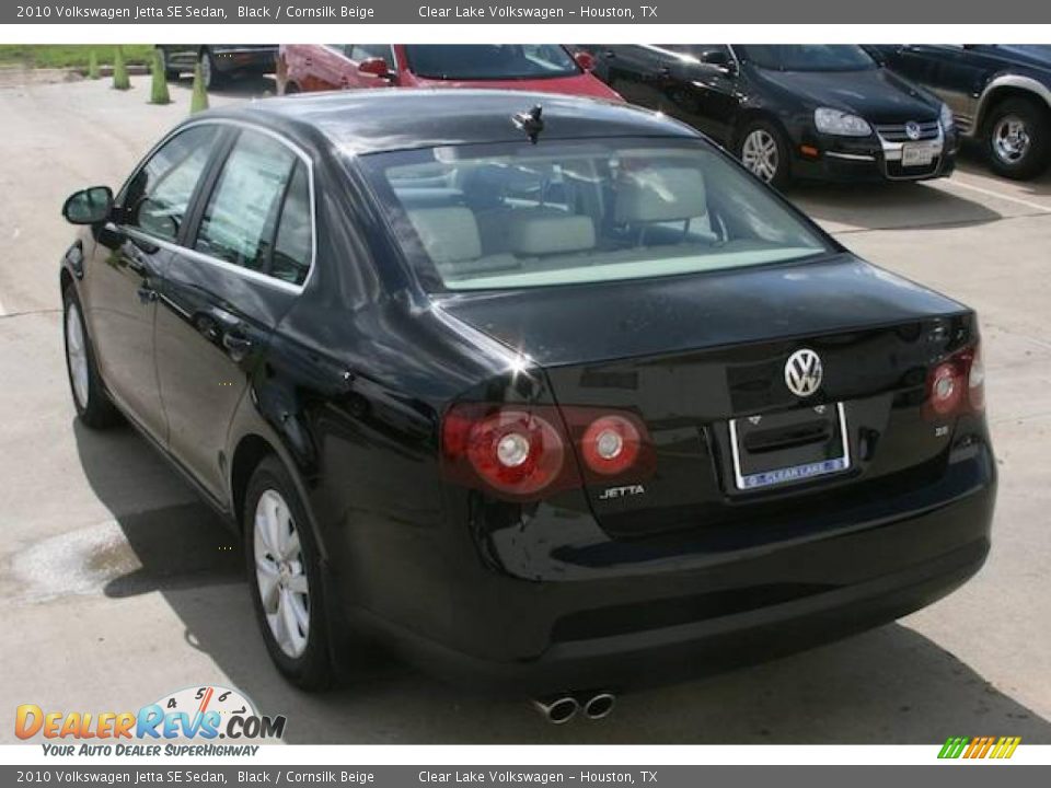 2010 Volkswagen Jetta SE Sedan Black / Cornsilk Beige Photo #2
