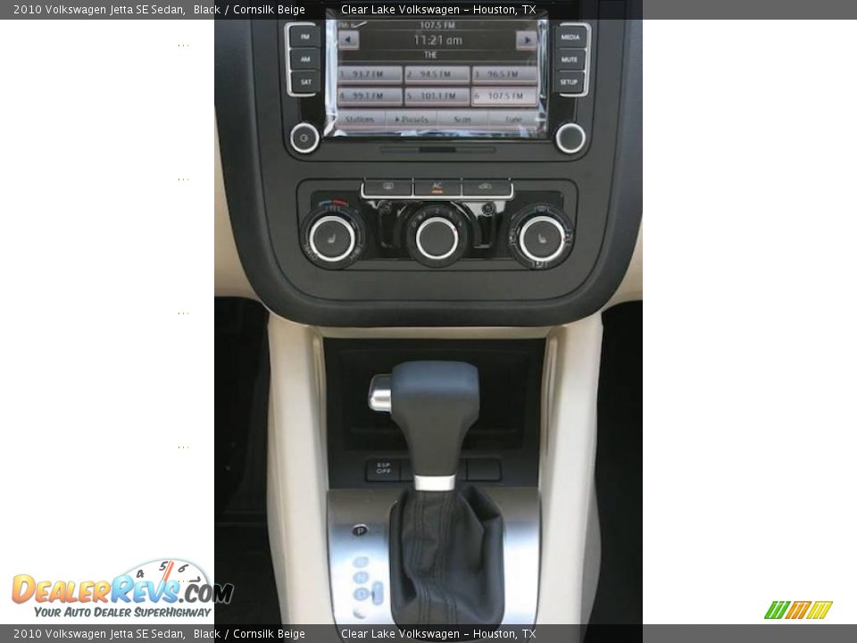 2010 Volkswagen Jetta SE Sedan Black / Cornsilk Beige Photo #27