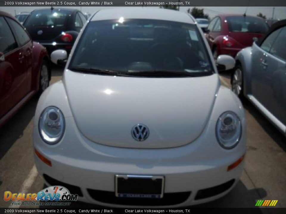 2009 Volkswagen New Beetle 2.5 Coupe Candy White / Black Photo #3