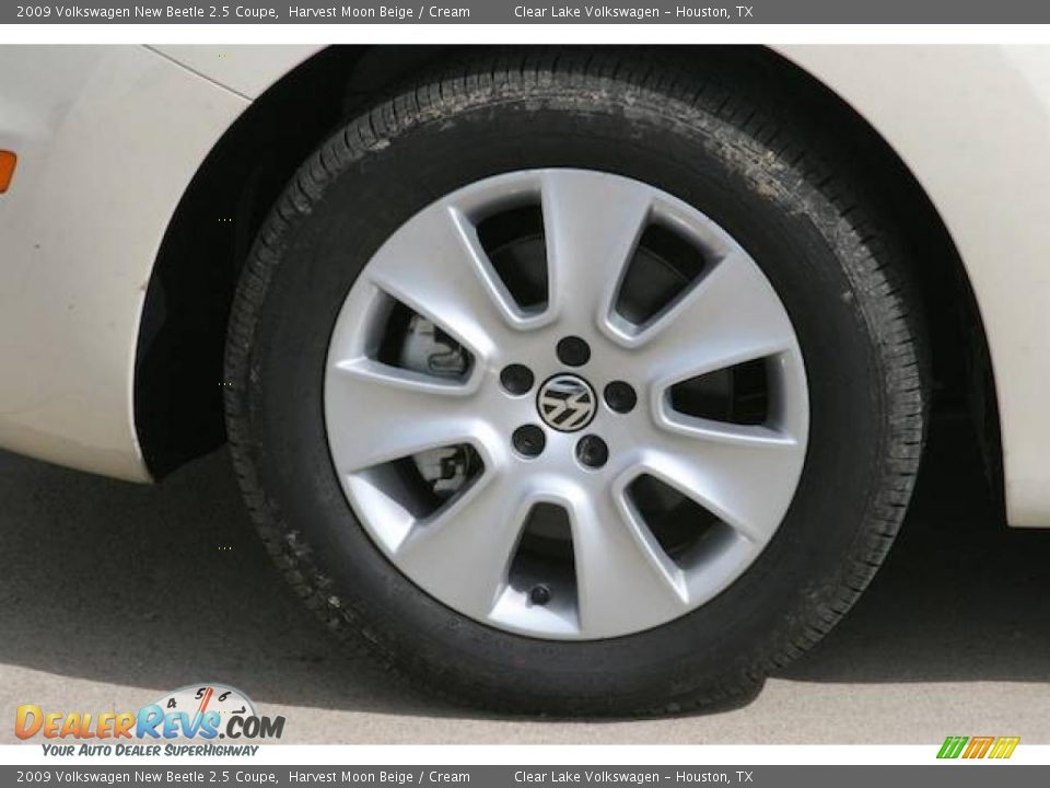 2009 Volkswagen New Beetle 2.5 Coupe Harvest Moon Beige / Cream Photo #8