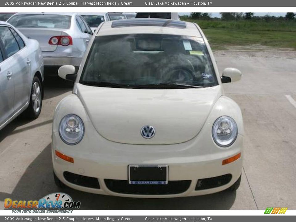 2009 Volkswagen New Beetle 2.5 Coupe Harvest Moon Beige / Cream Photo #14