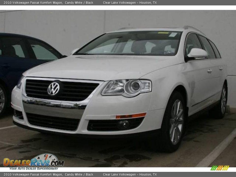 2010 Volkswagen Passat Komfort Wagon Candy White / Black Photo #1