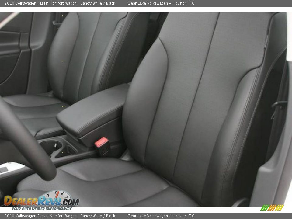 2010 Volkswagen Passat Komfort Wagon Candy White / Black Photo #6