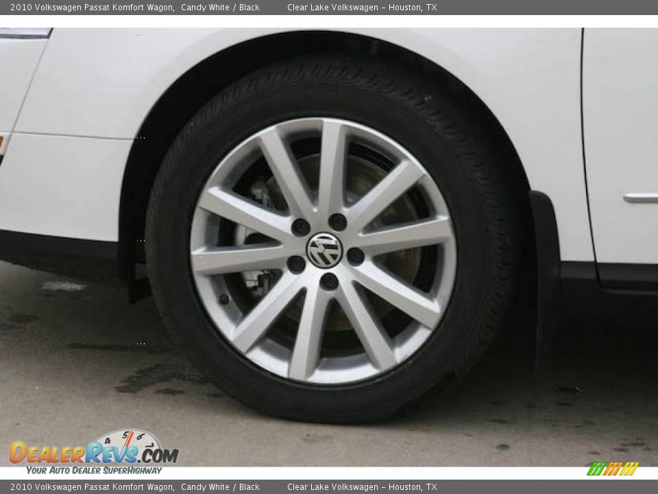 2010 Volkswagen Passat Komfort Wagon Candy White / Black Photo #9