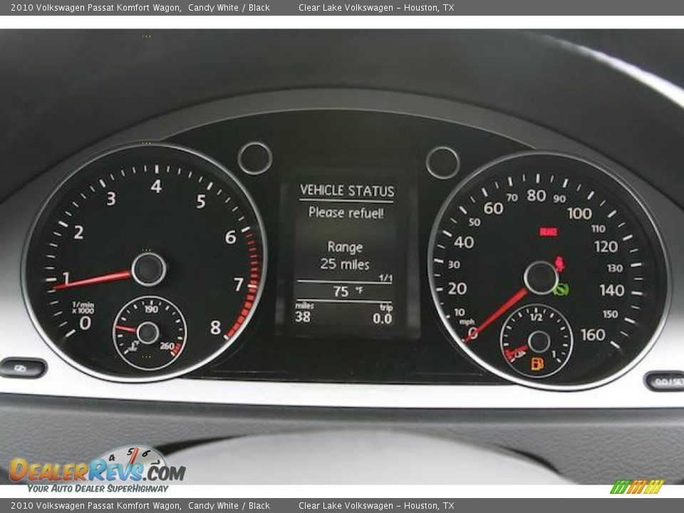 2010 Volkswagen Passat Komfort Wagon Candy White / Black Photo #18