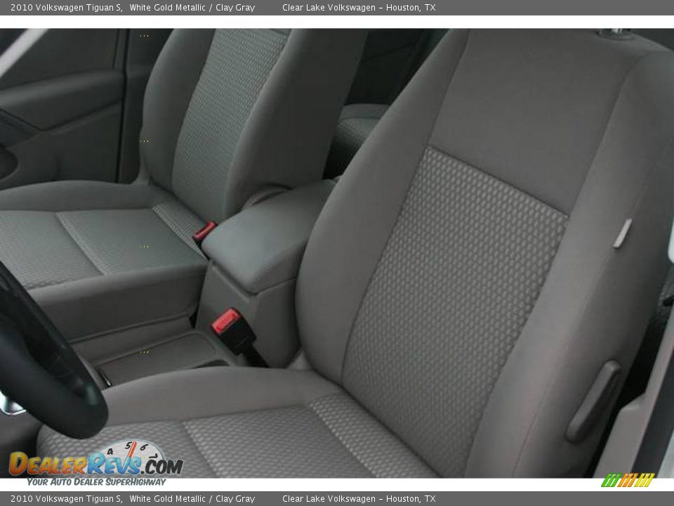 2010 Volkswagen Tiguan S White Gold Metallic / Clay Gray Photo #6
