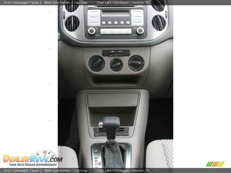 2010 Volkswagen Tiguan S White Gold Metallic / Clay Gray Photo #15