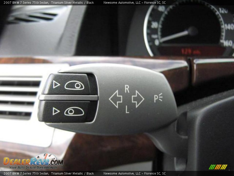 2007 BMW 7 Series 750i Sedan Titanium Silver Metallic / Black Photo #13