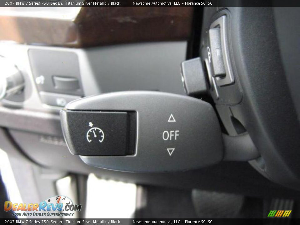 2007 BMW 7 Series 750i Sedan Titanium Silver Metallic / Black Photo #14