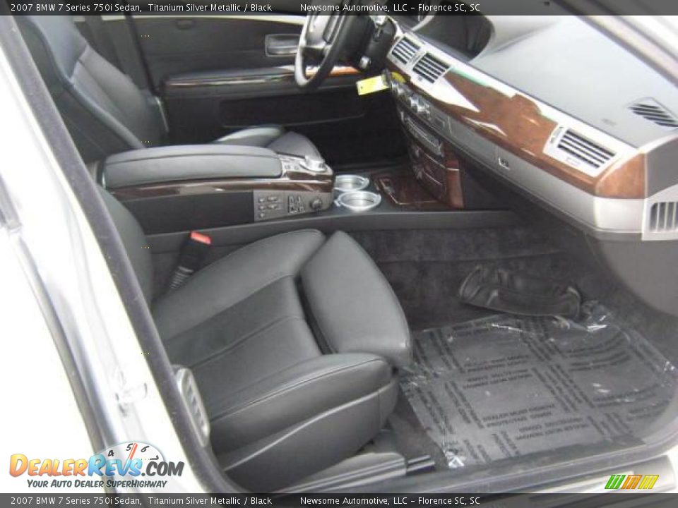 2007 BMW 7 Series 750i Sedan Titanium Silver Metallic / Black Photo #18