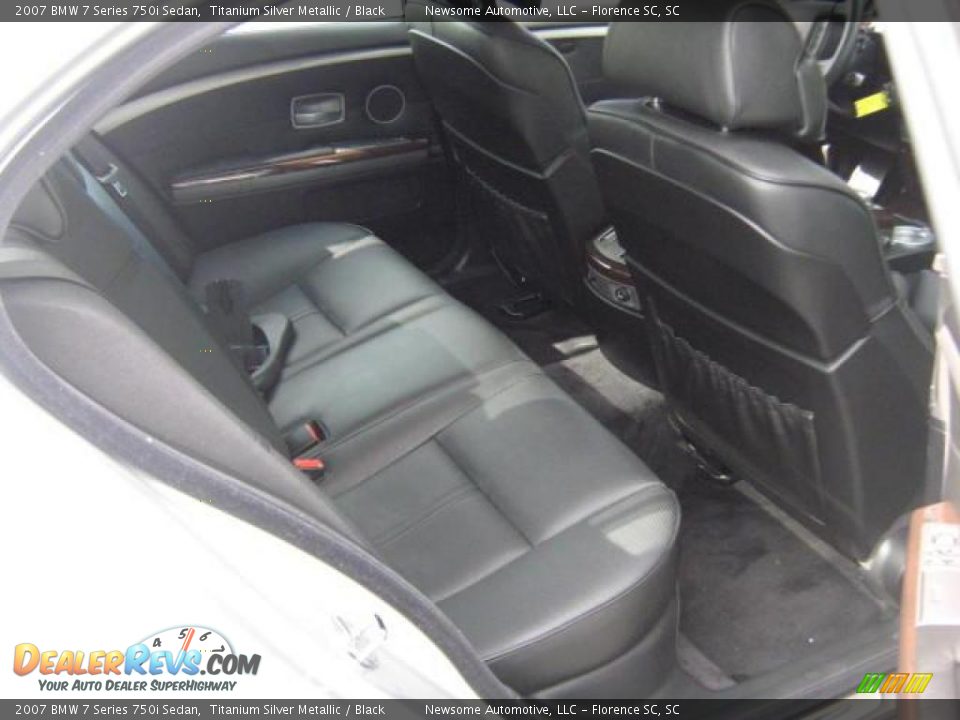 2007 BMW 7 Series 750i Sedan Titanium Silver Metallic / Black Photo #19